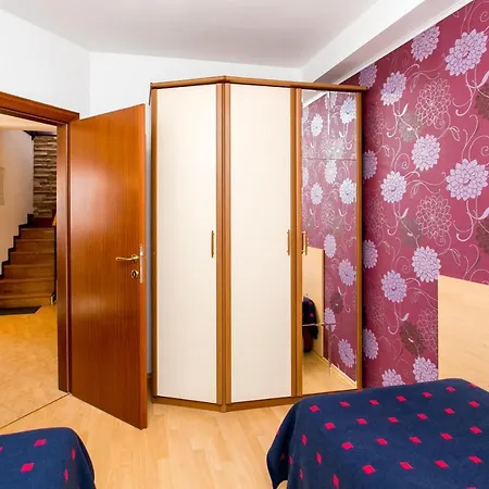 Matej - Two Bedroom With Balcony Apartmán