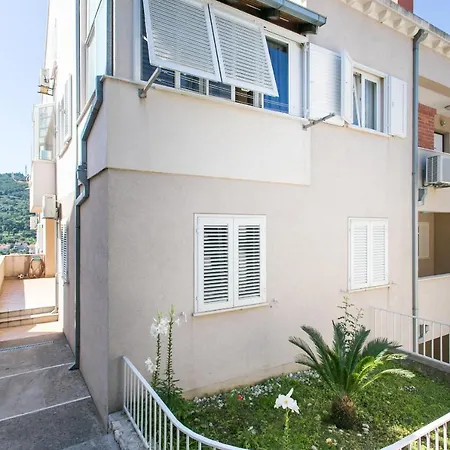 Matej - Two Bedroom With Balcony * Dubrovnik